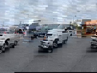 Used 2017 Ford Expedition EL XLT image 1