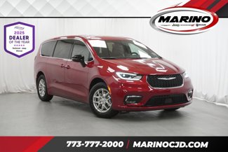 New 2025 Chrysler Pacifica Select image 1