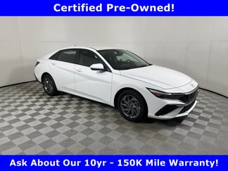 Used 2024 Hyundai Elantra SEL image 1