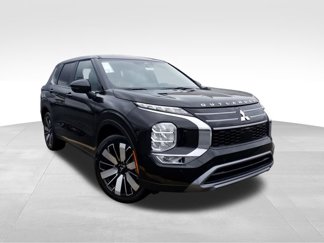 New 2025 Mitsubishi Outlander SE image 1