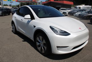 Used 2021 Tesla Model Y Long Range image 1