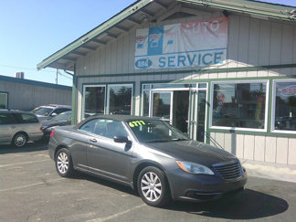 Used 2014 Chrysler 200 Touring image 1