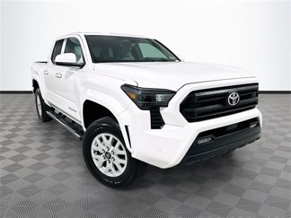 Certified 2024 Toyota Tacoma SR5 image 1
