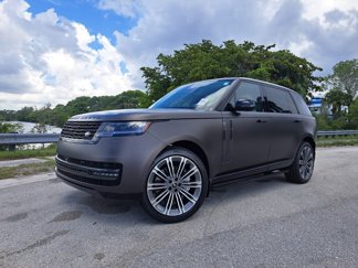 New 2025 Land Rover Range Rover Long Wheelbase SE image 1