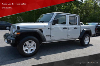Used 2023 Jeep Gladiator Sport image 1