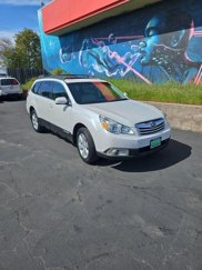 Used 2010 Subaru Outback 2.5i Premium image 1