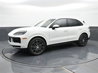 Used 2025 Porsche Cayenne image 1