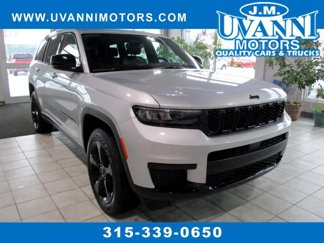 Used 2023 Jeep Grand Cherokee L Laredo image 1