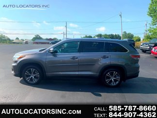 Used 2016 Toyota Highlander XLE image 1