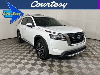 New 2025 Nissan Pathfinder Platinum image 1