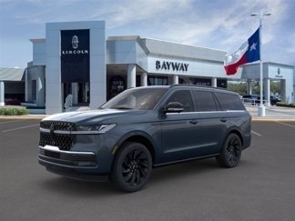New 2025 Lincoln Navigator Reserve w/ Jet Appearance Package image 1
