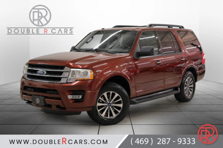 Used 2017 Ford Expedition XLT image 1