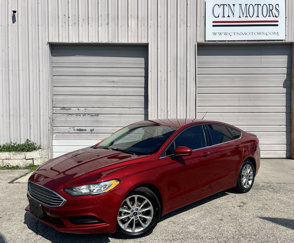 Used 2017 Ford Fusion SE w/ Fusion SE Technology Package image 1