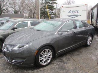 Used 2016 Lincoln MKZ image 1