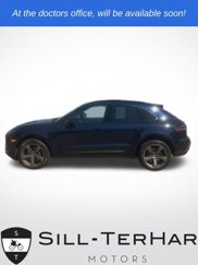 Used 2023 Porsche Macan image 1