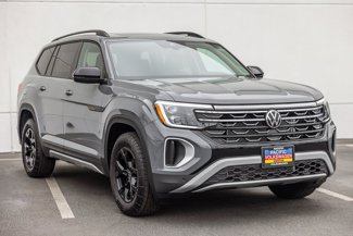 New 2026 Volkswagen Atlas Peak Edition image 1