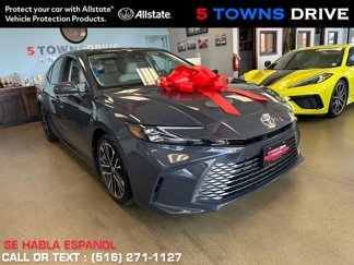 Used 2025 Toyota Camry XLE image 1