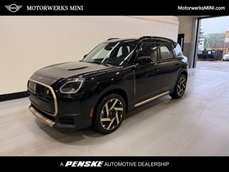 New 2025 MINI Cooper Countryman SE image 1