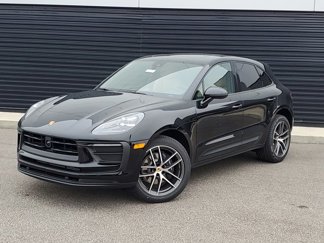 Used 2025 Porsche Macan image 1