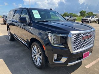Used 2023 GMC Yukon XL Denali image 1