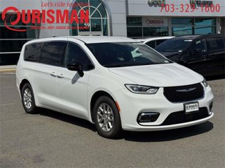New 2026 Chrysler Pacifica Select image 1