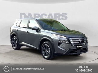 Used 2024 Nissan Rogue SV image 1