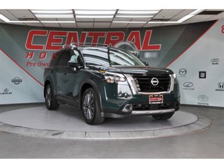 New 2025 Nissan Pathfinder SL w/ SL Premium Package image 1