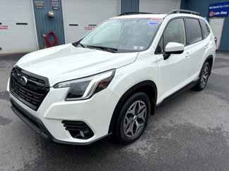 Used 2022 Subaru Forester Premium image 1