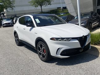 New 2025 Alfa Romeo Tonale w/ Premium Package image 1