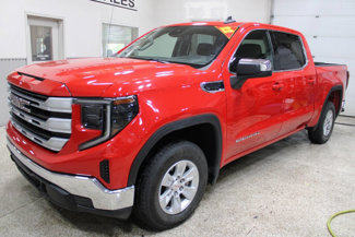 Used 2022 GMC Sierra 1500 SLE image 1