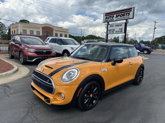 Used 2015 MINI Cooper S image 1