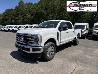 New 2025 Ford F350 4x4 Crew Cab Super Duty image 1