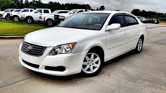 Used 2010 Toyota Avalon XL image 1