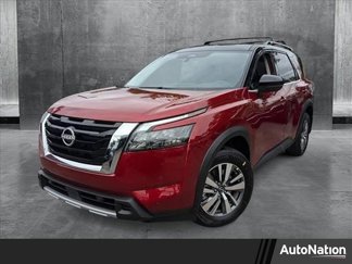 New 2025 Nissan Pathfinder SL image 1