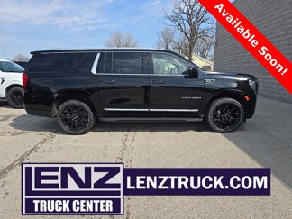 Used 2024 GMC Yukon XL SLT image 1