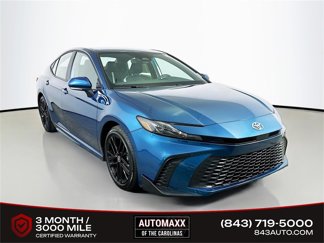 Used 2025 Toyota Camry SE image 1