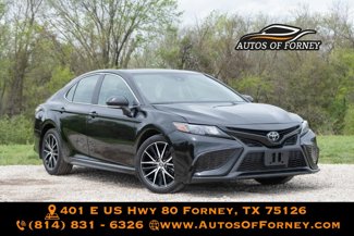 Used 2024 Toyota Camry SE w/ Blackout Package (TMS) image 1