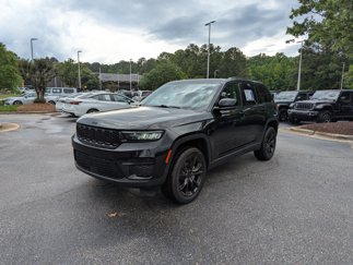 Used 2024 Jeep Grand Cherokee Altitude image 1