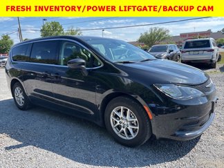 Used 2023 Chrysler Voyager LX image 1