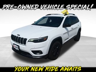 Used 2023 Jeep Cherokee Altitude Lux image 1