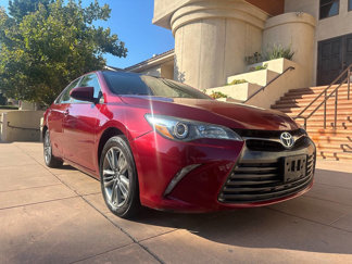 Used 2017 Toyota Camry SE image 1