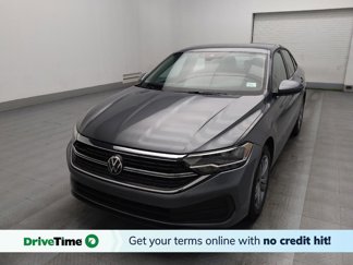 Used 2024 Volkswagen Jetta SE image 1