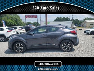 Used 2022 Toyota C-HR XLE image 1