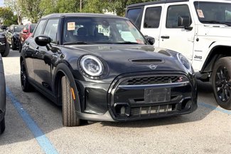 Used 2024 MINI Cooper S image 1