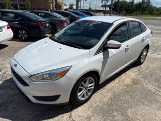 Used 2016 Ford Focus SE image 1
