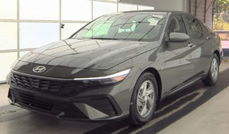 Certified 2025 Hyundai Elantra SE image 1