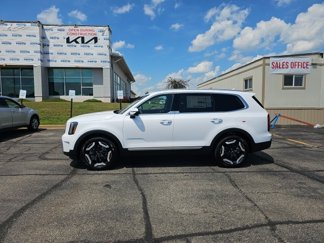 New 2025 Kia Telluride S image 1