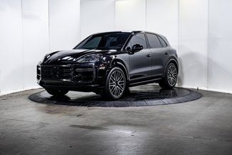 Certified 2024 Porsche Cayenne Turbo image 1