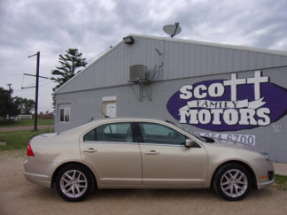 Used 2010 Ford Fusion SEL image 1