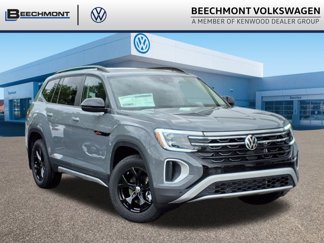 New 2025 Volkswagen Atlas Peak Edition SE image 1